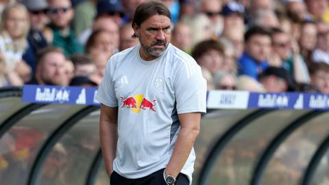 Leeds manager Daniel Farke on the sideline with his hands in his pockets