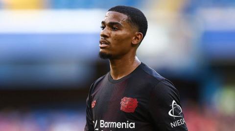 Amine Adli in Bayer Leverkusen kit