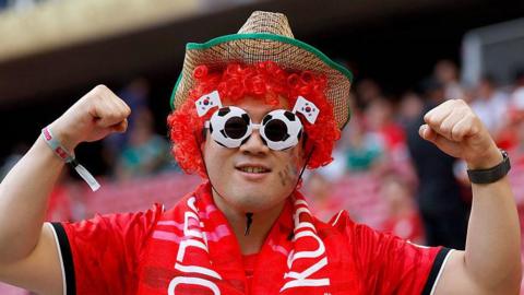 A South Korea fan