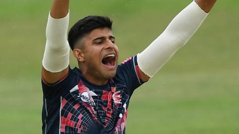 Imran Qayyum in action for Kent