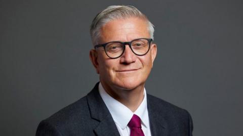 A portrait of Andrew Rosindell