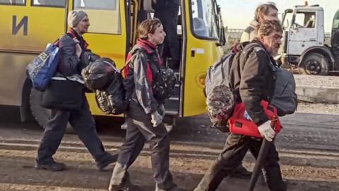 Civilians leaving the Azovstal plant