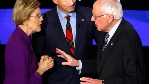 Elizabeth Warren and Bernie Sanders speaking after the Democratic presidential debate in Des Moines, Iowa, on 14 January 2020