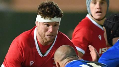 Will Rowlands takes on Italy for Wales