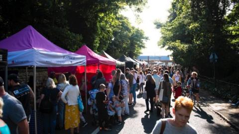 Traders at the Festival of Thrift