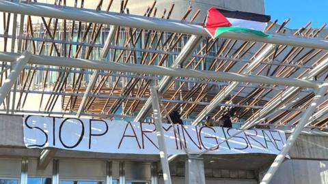 Palestinian protest at Scottish Parliament