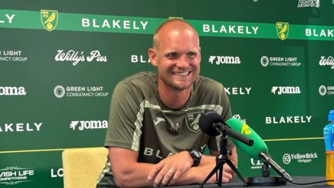 Liam Manning at press conference