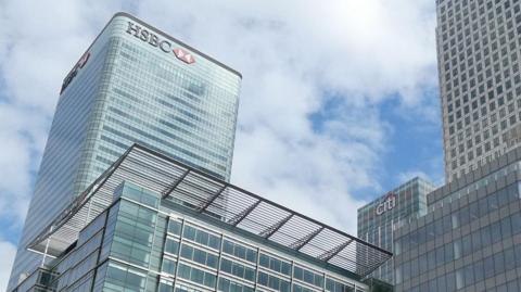 The HSBC Canarf Wharf tower