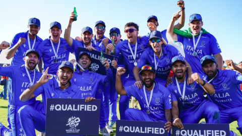 Italy players celebrate qualification for the 2026 T20 World Cup