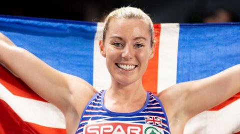 Melissa Courtney-Bryant celebrates after winning bronze at the 2023 European Indoors