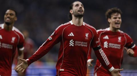 Szoboszlai celebrates