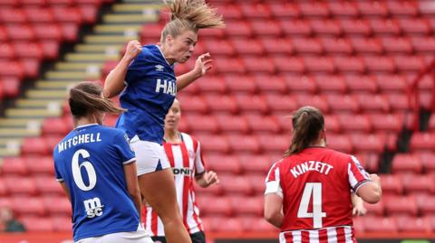 Rianna Dean scores for Ipswich Town Women