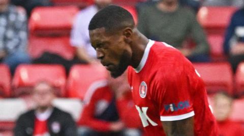 Chuks Aneke scores for Charlton