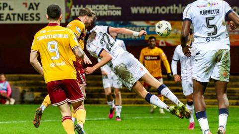 Motherwell v Dundee