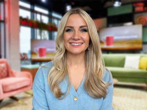 Consumer journalist Holly Hamilton