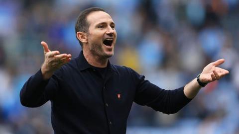 Coventry manager Frank Lampard celebrates