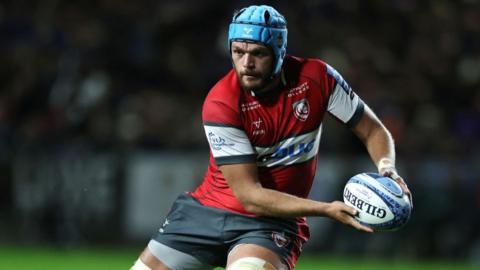 Zach Mercer of Gloucester Rugby in action