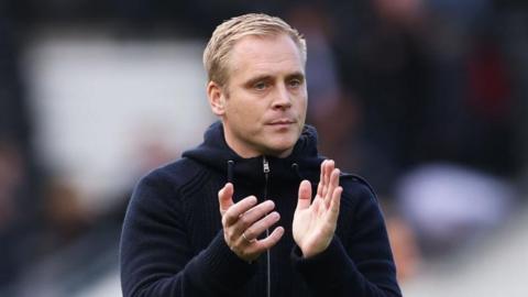 Johannes Hoff Thorup applauds Norwich fans