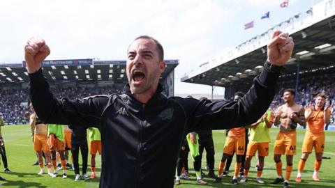 Hull boss Ruben Selles celebrates survival