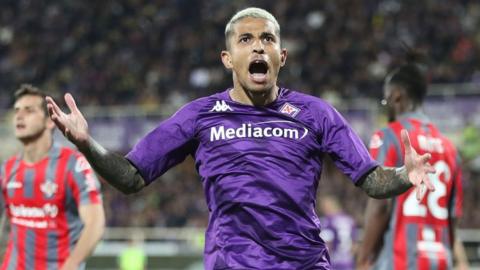 Dodo of Fiorentina reacts during of the Coppa Italia semi-final against Cremonese