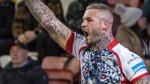 Zak Hardaker in action for Leigh Leopards