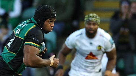 Chunya Munga carries the ball for Northampton Saints