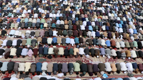 Prayers in Herat