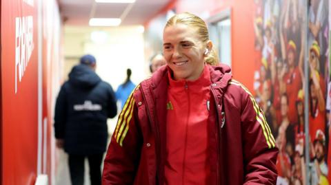 Ceri Holland in the tunnel at Parc y Scarlets