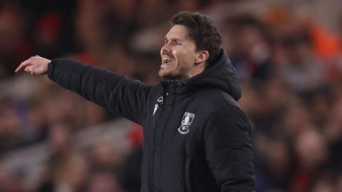 Sheffield Wednesday manager Danny Rohl issuing instructions from the touchline at the Riverside Stadium 