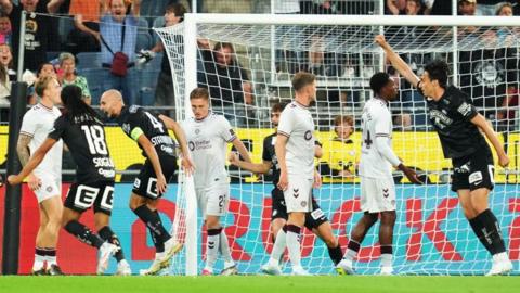 Sturm Graz v Hearts