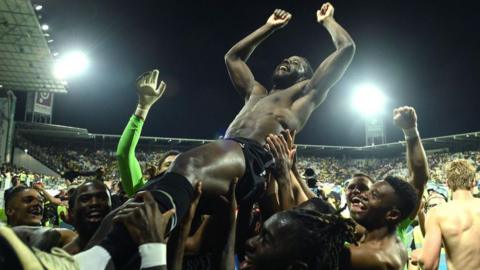 Keinan Davis celebrates