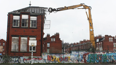 Royal Park School being demolished