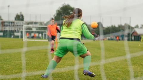 Amateur women's football game