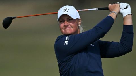 Anna Nordqvist drives a ball