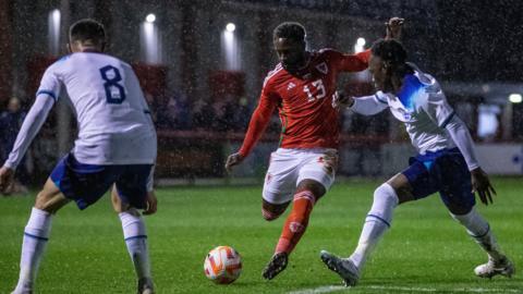 Wales' Kayne McLaggon in action against England