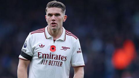 Viktor Gyokeres on the pitch during the match at Burnley