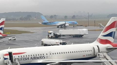 glasgow airport