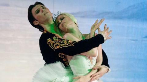 Two members of Kyiv City Ballet dancing