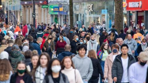 People on Queen Street, Cardiff