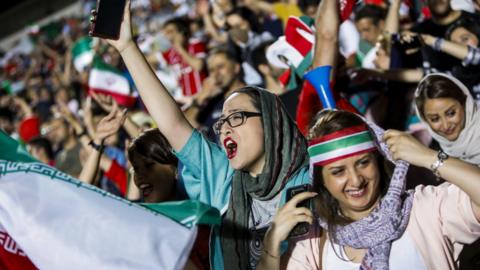 Female Iranian football fans