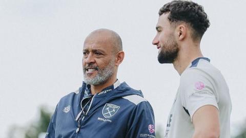 Nuno Espirito Santo at West Ham training
