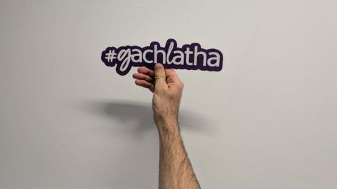 Làmh a' cumail suas soidhne #gachlatha