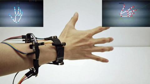 A hand tracking wristband