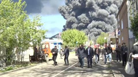 Smoke and flames rise following a Ukrainian drone attack on an oil refinery in Tuapse, southern Russia. Photo: 28 April 2026
