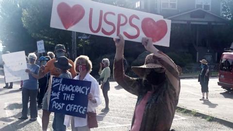 USPS supporters in Washington