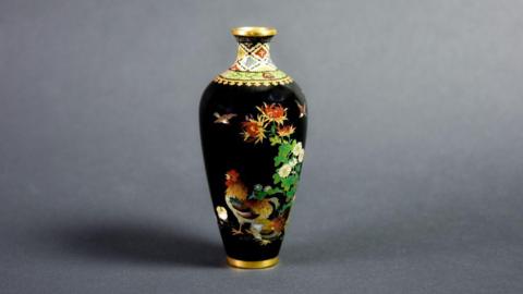 Tiny vase