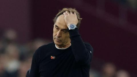 Julen Lopetegui runs his hands through his hair