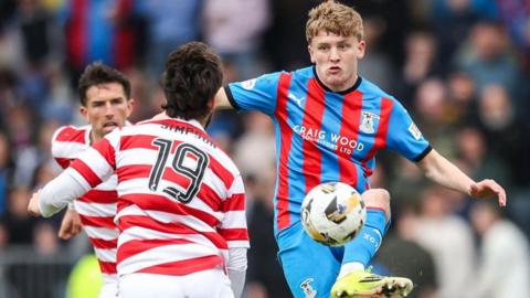 Alfie Stewart in action for Inverness Caledonian Thistle