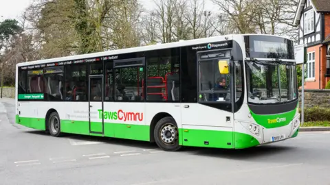 Bws Traws Cymru