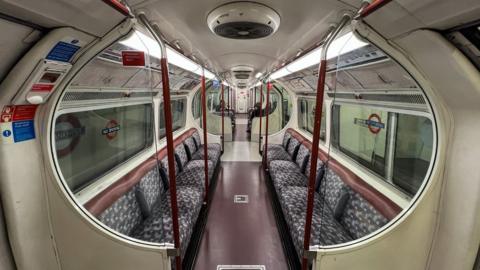 Bakerloo line carriage